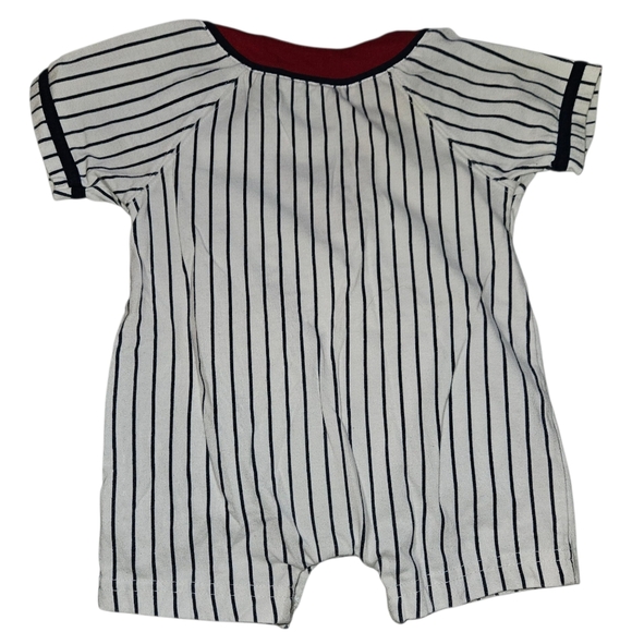 Sports Infant 6/9 Lot Of 2 Bodysuits Pajamas Baseball Football Game Day Boy - Picture 8 of 9